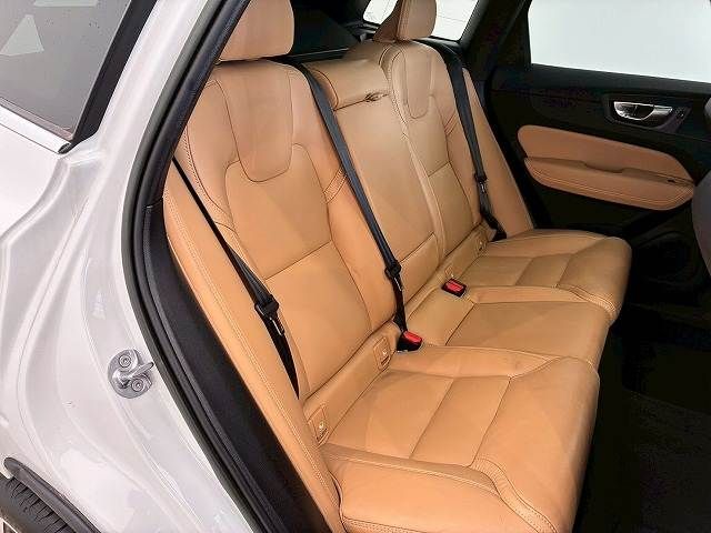 VOLVO XC60 2022 Image 31