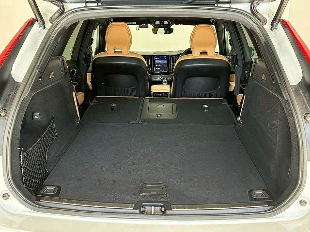 VOLVO XC60 2022 Image 31