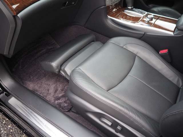 NISSAN FUGA 2019 Image 31