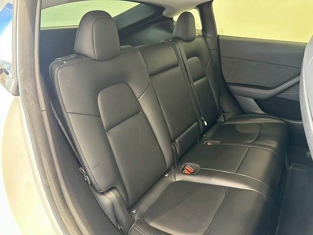 TESLA MODEL Y 2022 Image 31