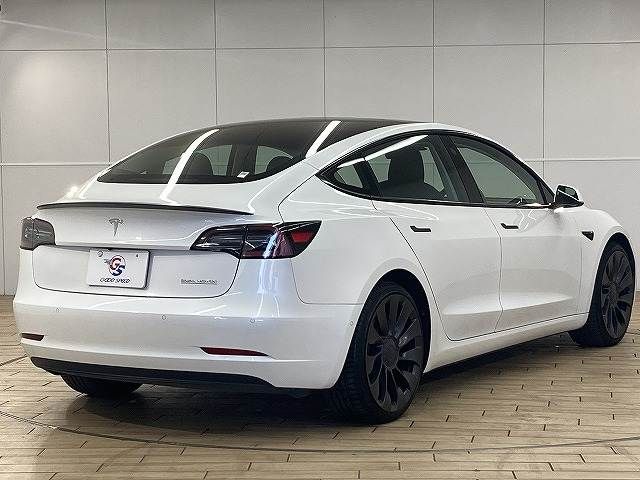 TESLA MODEL 3 2021 Image 31