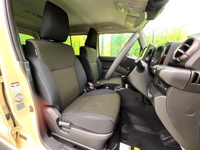 SUZUKI JIMNY NOMADE 2025 Image 31