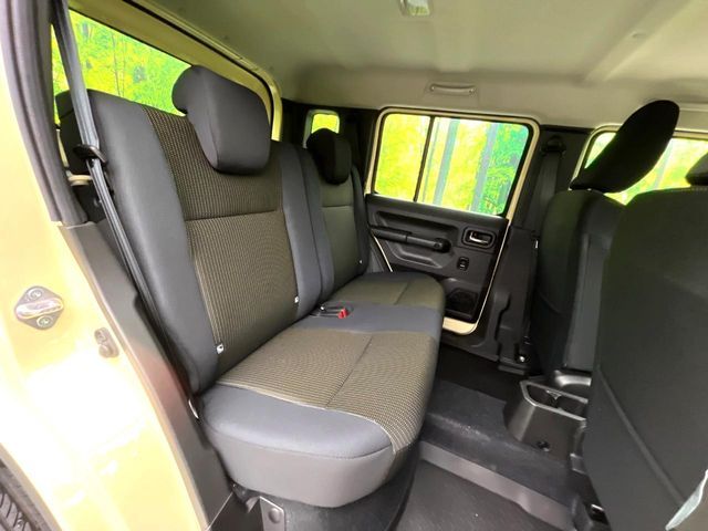 SUZUKI JIMNY NOMADE 2025 Image 31