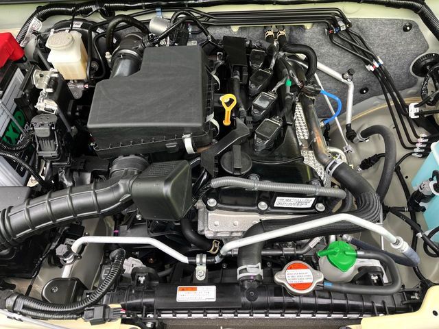 SUZUKI JIMNY NOMADE 2025 Image 31