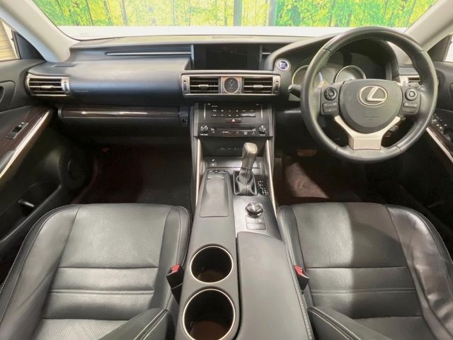 TOYOTA LEXUS IS300H 2013 Image 31