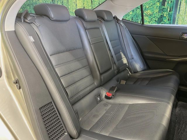 TOYOTA LEXUS IS300H 2013 Image 31