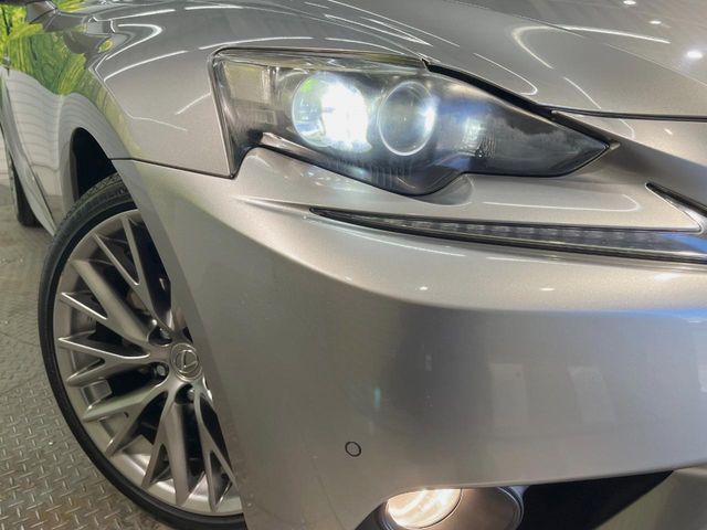 TOYOTA LEXUS IS300H 2013 Image 31