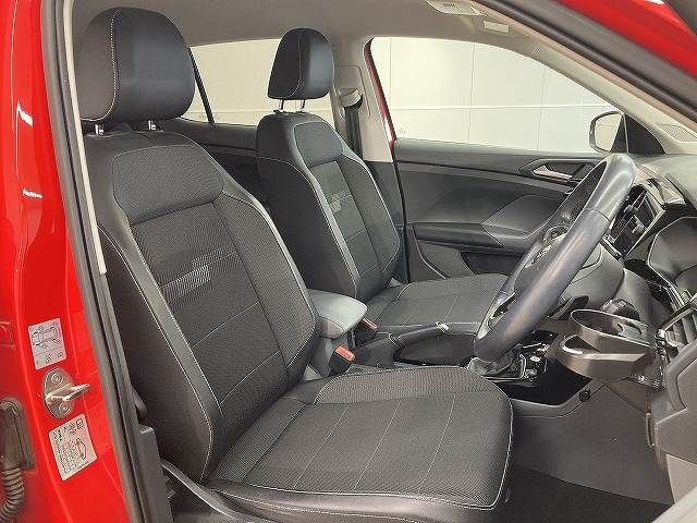 VOLKSWAGEN T-CROSS 2020 Image 31