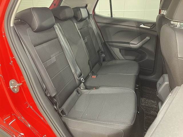 VOLKSWAGEN T-CROSS 2020 Image 31