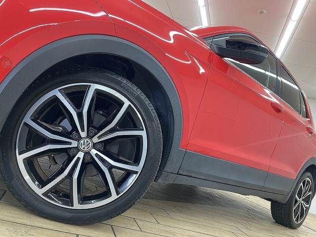 VOLKSWAGEN T-CROSS 2020 Image 31