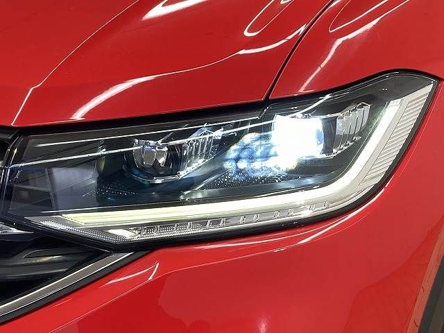 VOLKSWAGEN T-CROSS 2020 Image 31