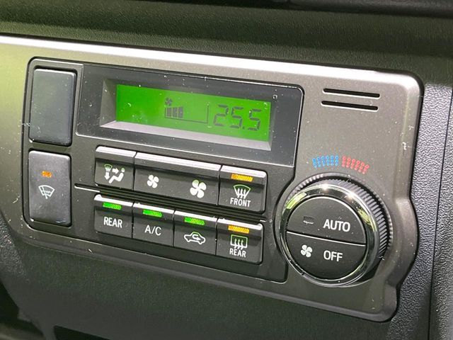 TOYOTA HIACE VAN 4WD 2025 Image 31