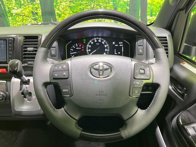 TOYOTA HIACE VAN 4WD 2025 Image 31