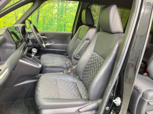 TOYOTA VOXY HYBRID 2022 Image 31