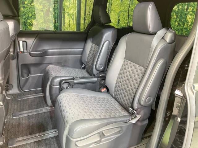 TOYOTA VOXY HYBRID 2022 Image 31