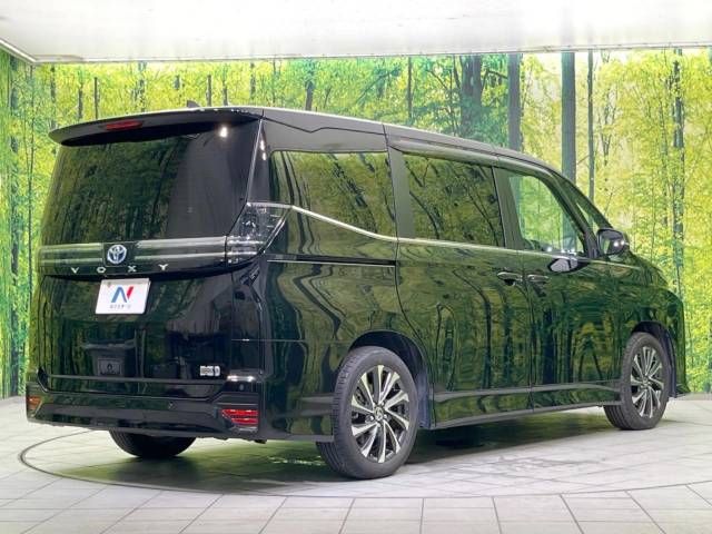 TOYOTA VOXY HYBRID 2022 Image 31