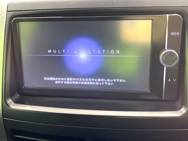 TOYOTA VOXY 2013 Image 31