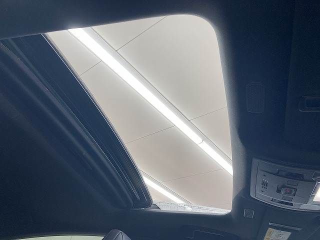 TOYOTA LEXUS ES300H 2019 Image 31