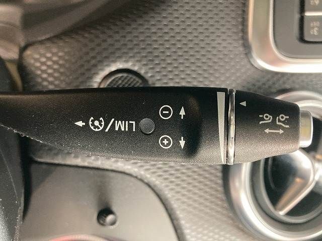 MERCEDES BENZ A CLAS 2018 Image 31