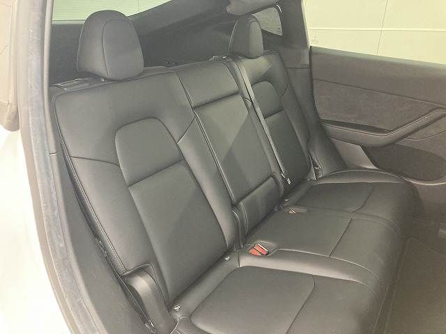 TESLA MODEL Y 2022 Image 31