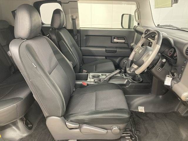 TOYOTA FJ CRUISER 4WD 2017 Image 31