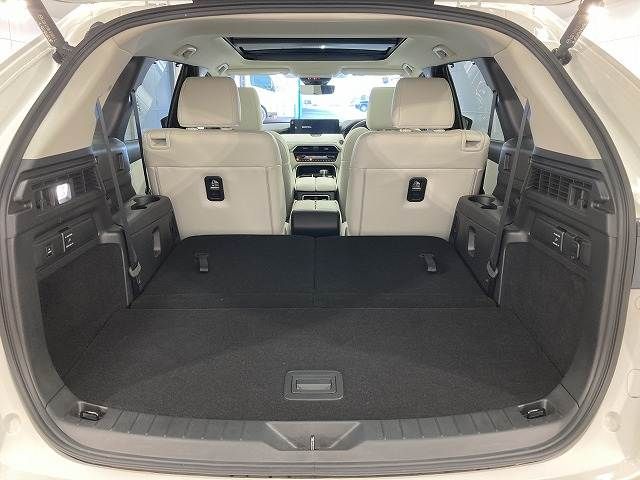 MAZDA CX-80 PHEV 2024 Image 31