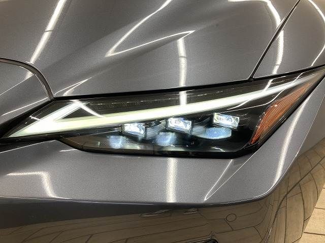 TOYOTA LEXUS IS300H 2021 Image 31