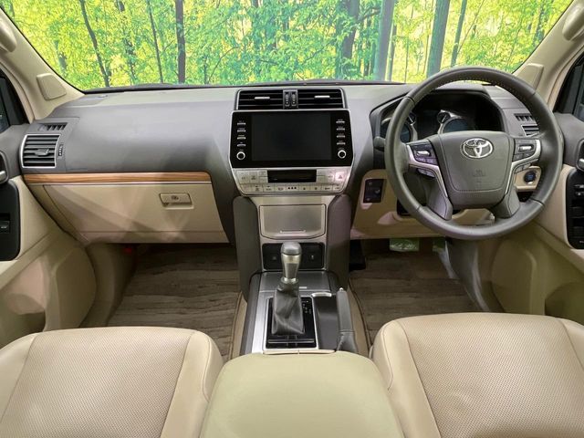TOYOTA LANDCRUISER PRADO 2023 Image 31