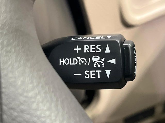 TOYOTA LANDCRUISER PRADO 2023 Image 31