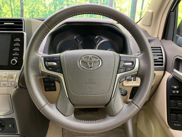 TOYOTA LANDCRUISER PRADO 2023 Image 31