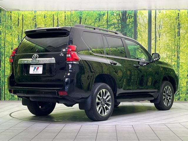 TOYOTA LANDCRUISER PRADO 2023 Image 31