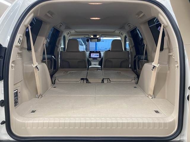 TOYOTA LANDCRUISER PRADO 2022 Image 31