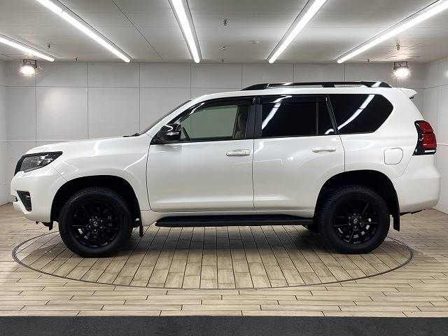 TOYOTA LANDCRUISER PRADO 2022 Image 31