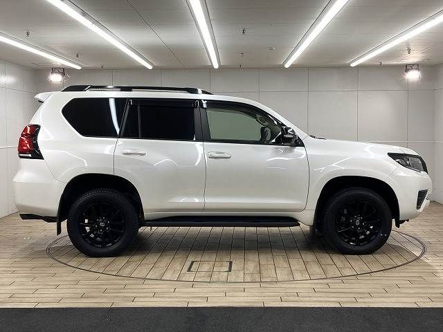TOYOTA LANDCRUISER PRADO 2022 Image 31