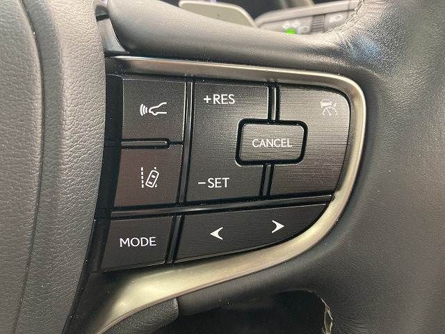 TOYOTA LEXUS ES300H 2019 Image 31