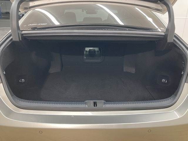 TOYOTA LEXUS ES300H 2019 Image 31