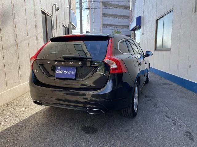 VOLVO V60 2016 Image 31
