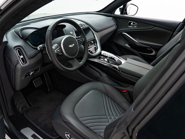 ASTON MARTIN SUV 2023 Image 31