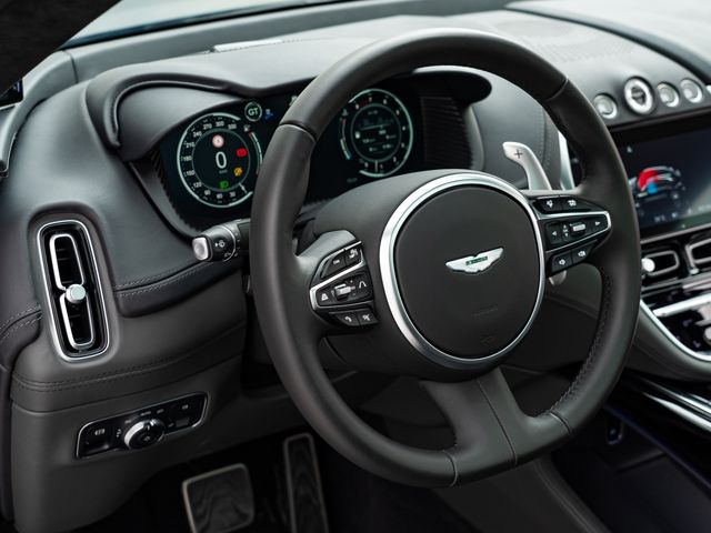 ASTON MARTIN SUV 2023 Image 31