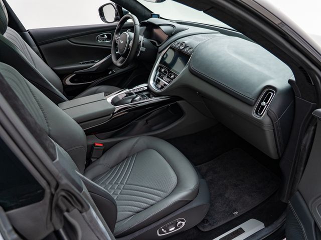ASTON MARTIN SUV 2023 Image 31