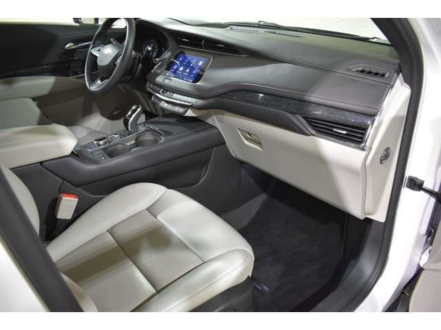 CADILLAC XT4 2022 Image 31