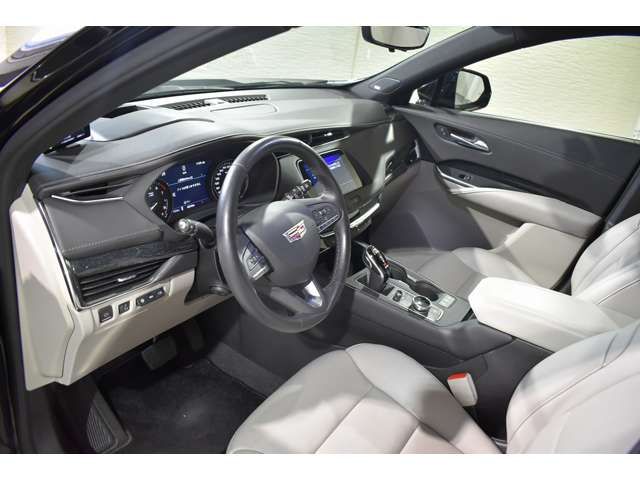 CADILLAC XT4 2023 Image 31