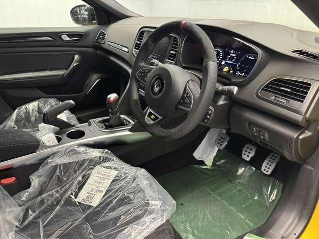 RENAULT MEGANE HATCH 2025 Image 31