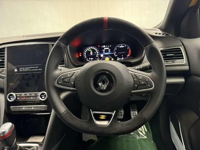 RENAULT MEGANE HATCH 2025 Image 31