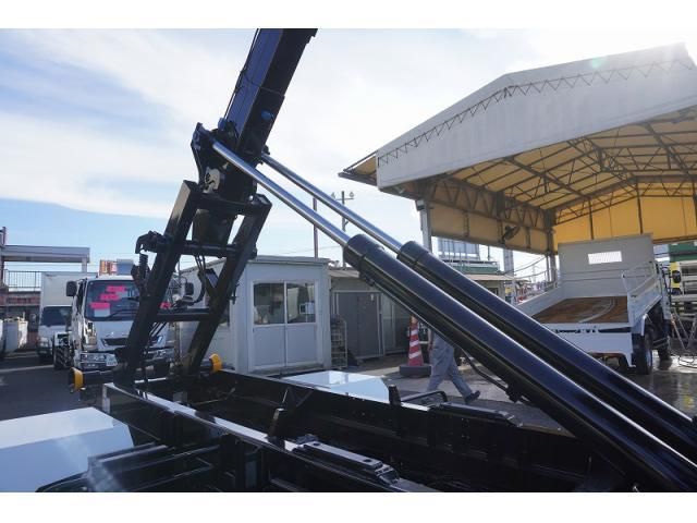 MITSUBISHI FUSOU FIGHTER 2024 Image 31