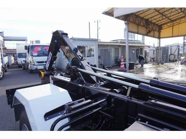 MITSUBISHI FUSOU FIGHTER 2024 Image 31