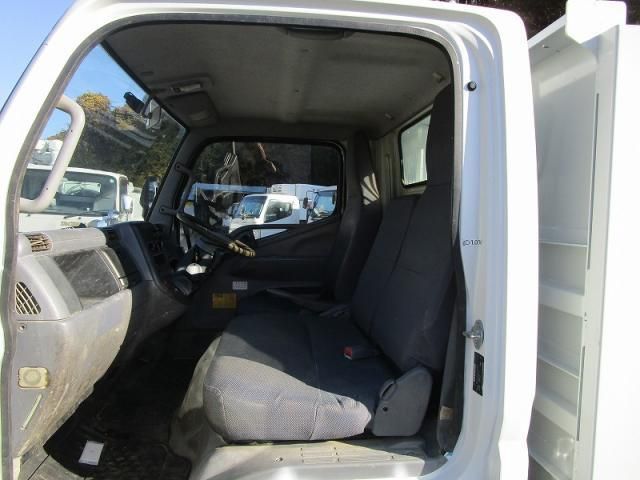 MITSUBISHI CANTER 2008 Image 31