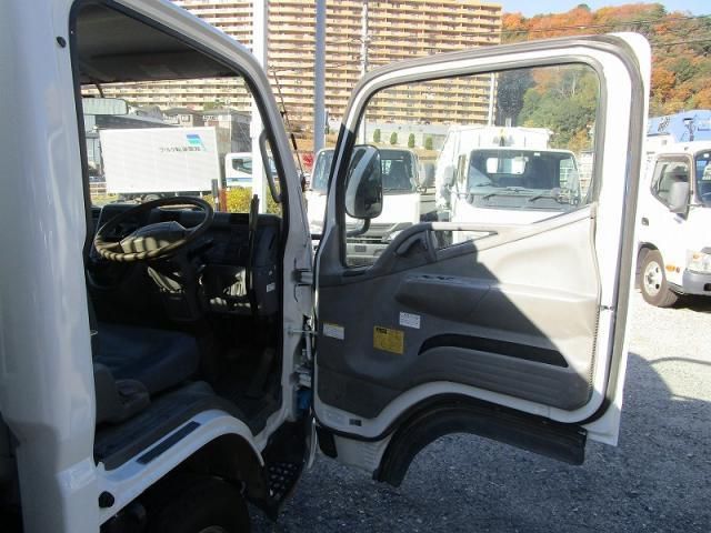 MITSUBISHI CANTER 2008 Image 31
