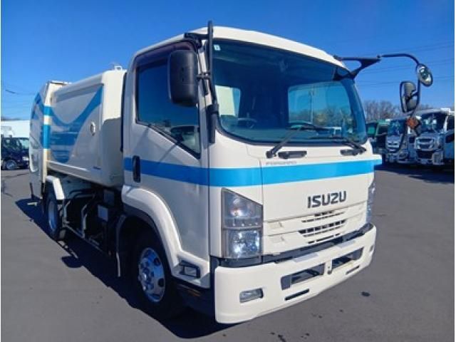 ISUZU FORWARD 2017 Image 31