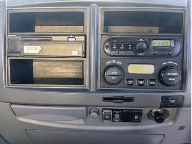 ISUZU FORWARD 2017 Image 31